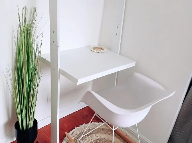 Guest house Irziana - Au Jardin D'henriville 3*