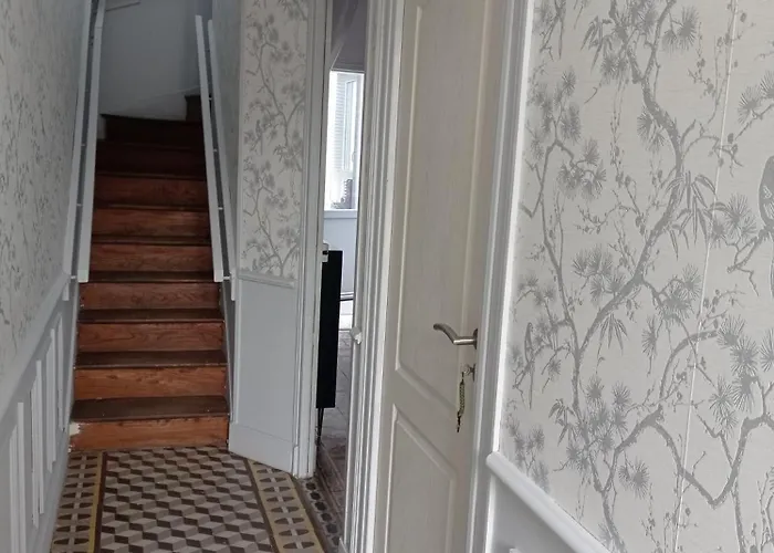 Irziana - Au Jardin D'henriville Guest house